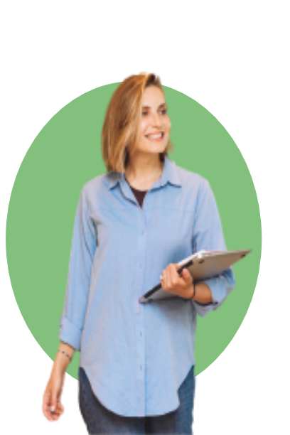 Mujer alegre sonriendo